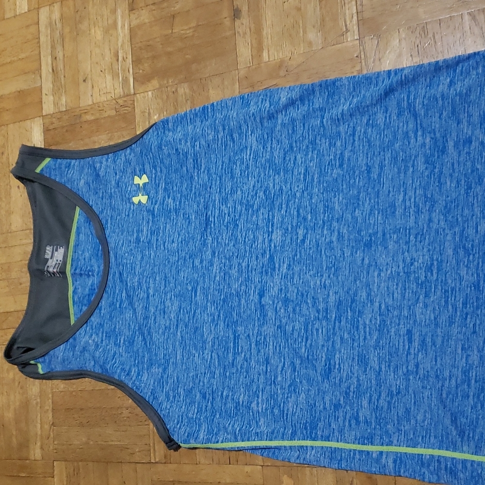 Under armour tank